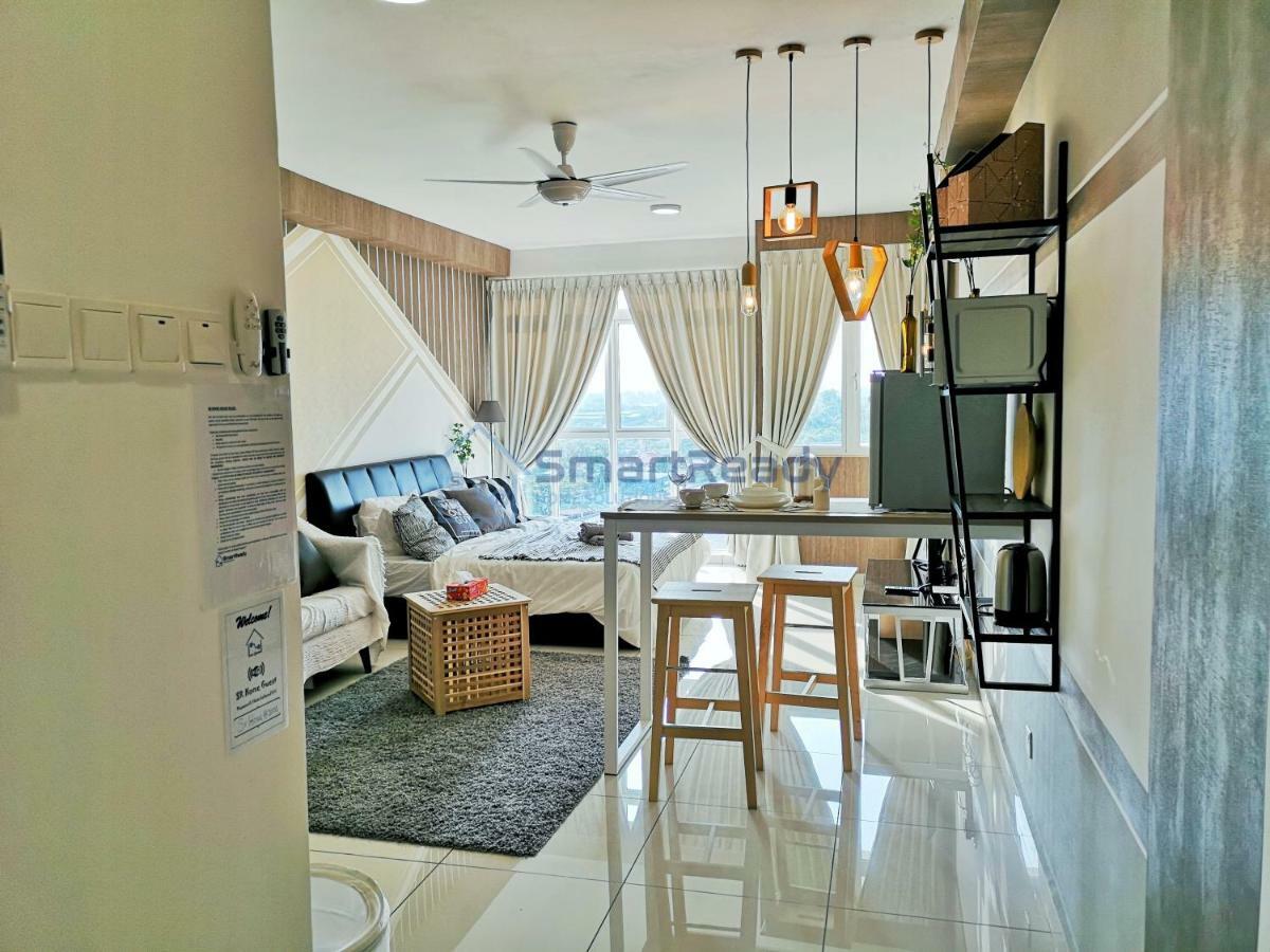 Residences At Daya By Sr Home Johor Bahru Exterior photo